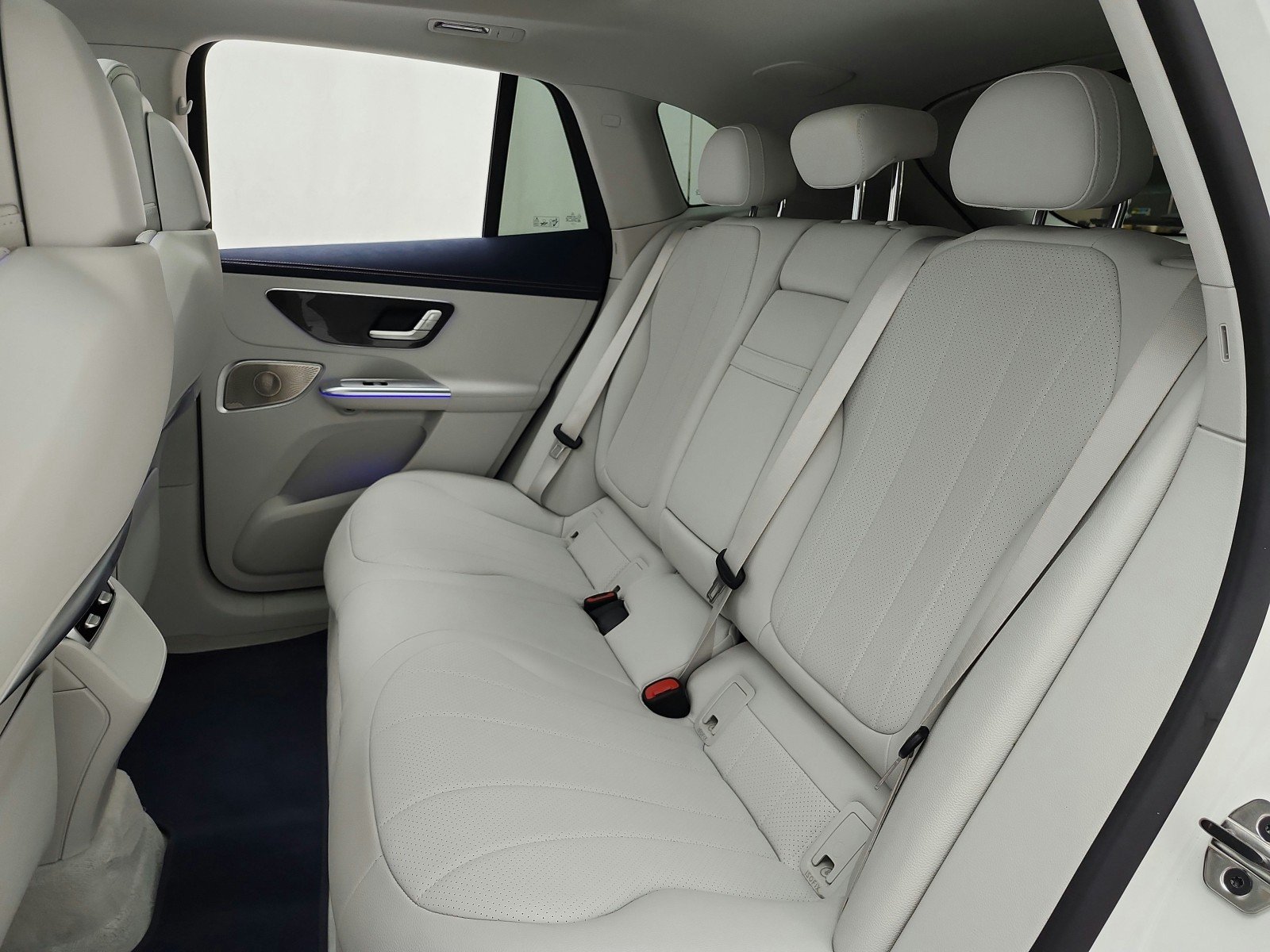 Used 2024 Polar White Mercedes-Benz EQE 350+ SUV image 15