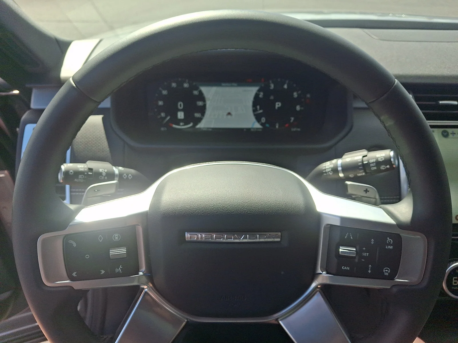 Used 2025 Gray Land Rover Dynamic SE image 34