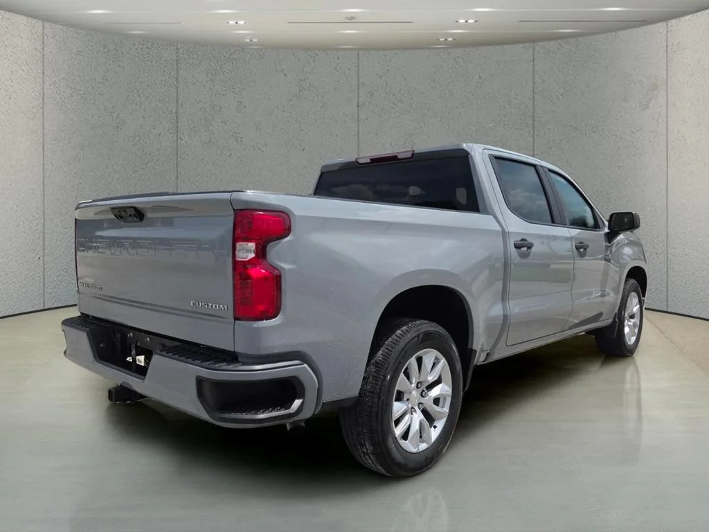 Used 2024 Slate Gray Metallic Chevrolet Custom image 5