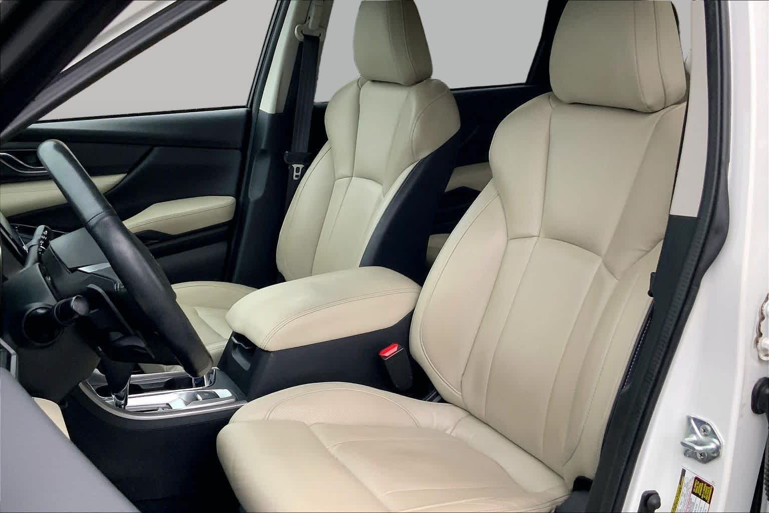 Used 2022 Crystal White Pearl Subaru Limited image 8