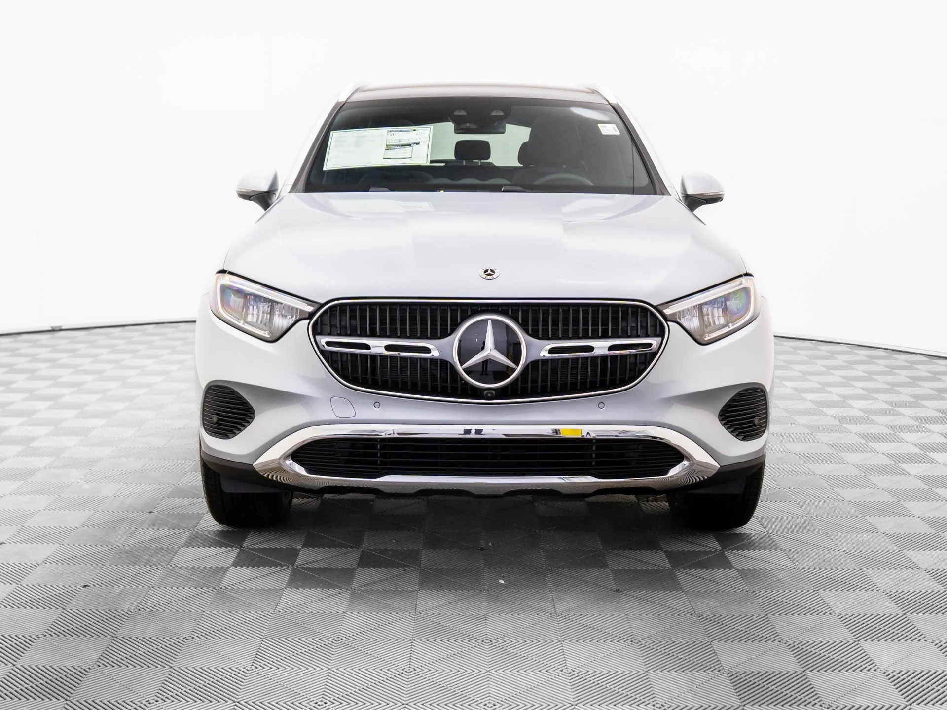 New 2026 Silver Mercedes-Benz GLC 300 image 8