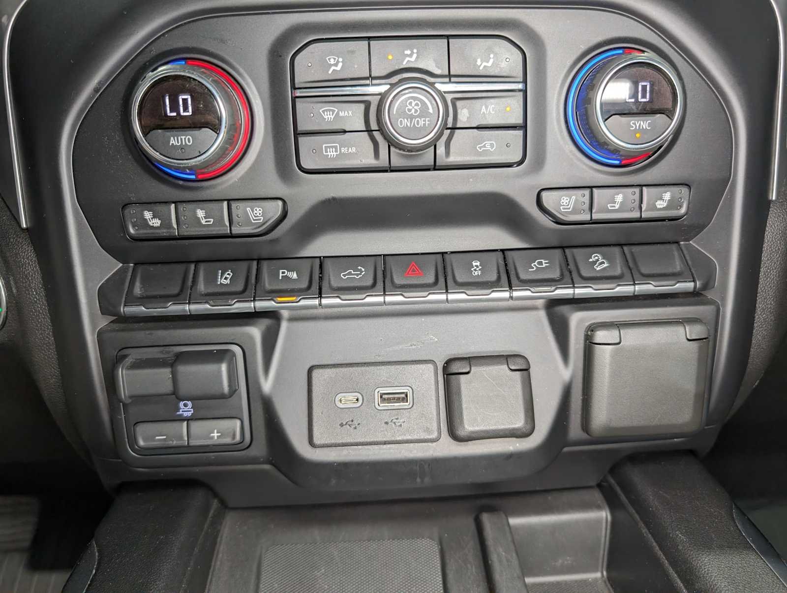 Used 2020 Shadow Gray Metallic Chevrolet LTZ image 29
