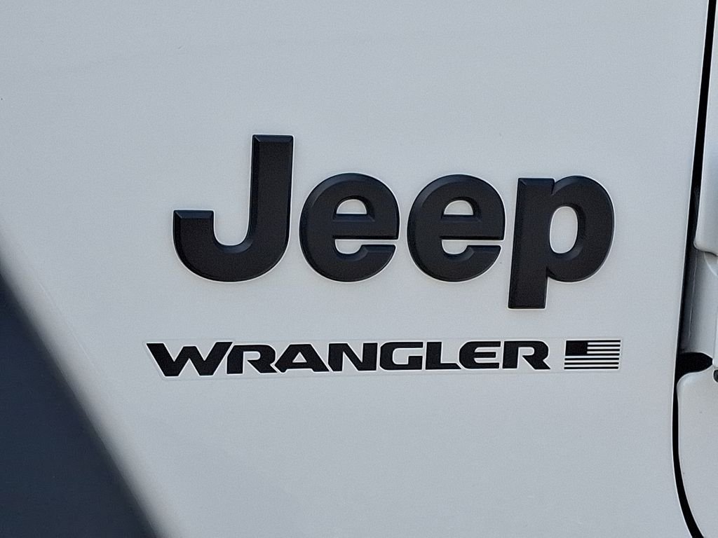 Used 2024 White Jeep Sport S image 29