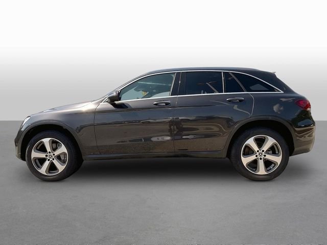 Used 2022 Gray Mercedes-Benz GLC 300 image 4