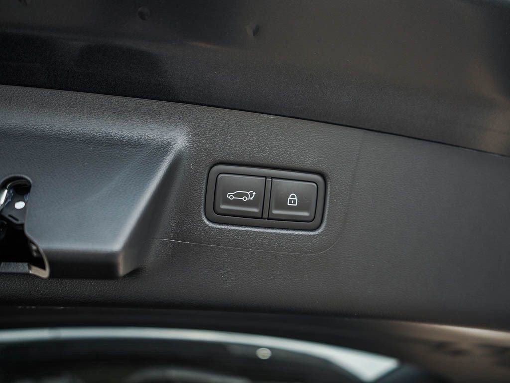 New 2026 Phantom Black Hyundai SE AWD image 9