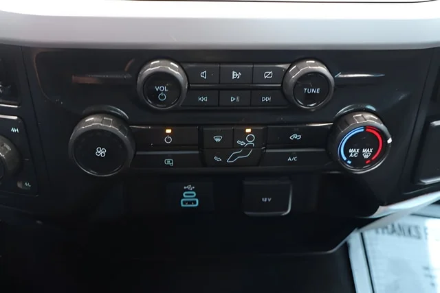 Used 2023 Oxford White Ford XL image 20