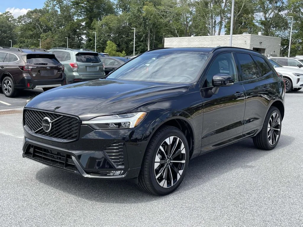 2026 Volvo XC60 Plus - Photo 20