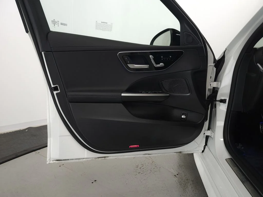 Used 2026 Polar White Mercedes-Benz C 300 image 5