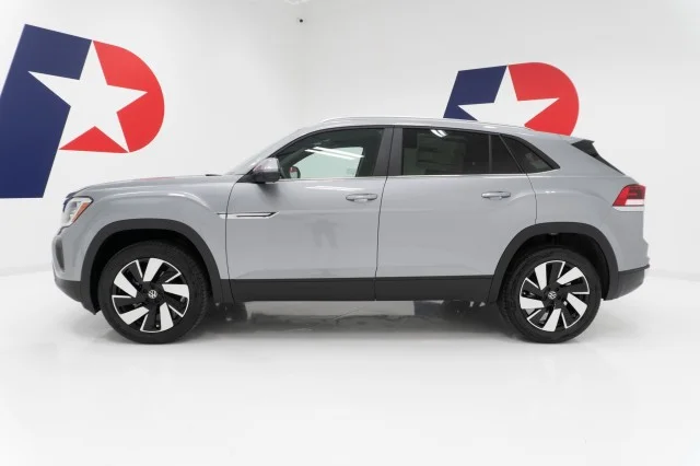 2026 Volkswagen Atlas Cross Sport SE w/Tech - Photo 10