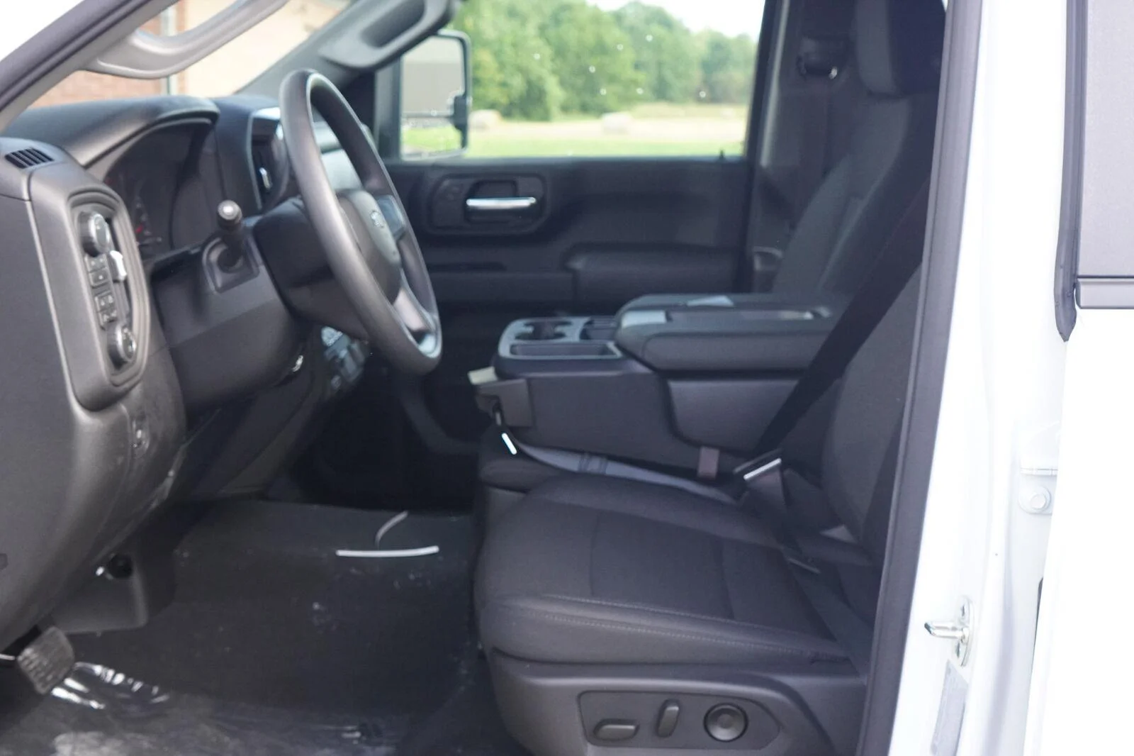 2026 Chevrolet Silverado 2500 HD Custom - Photo 24
