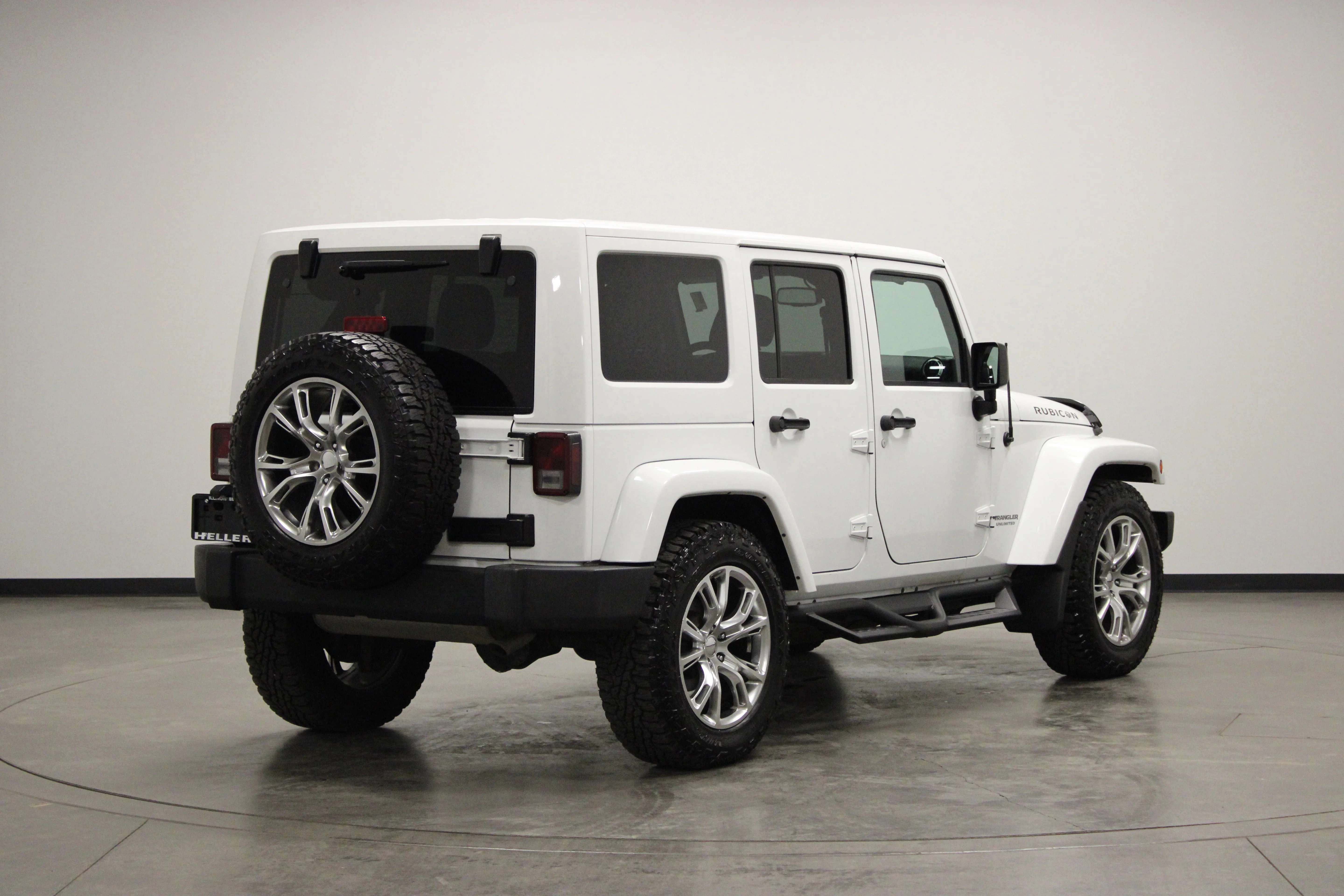 Used 2016 Bright White Clearcoat Jeep Rubicon image 8