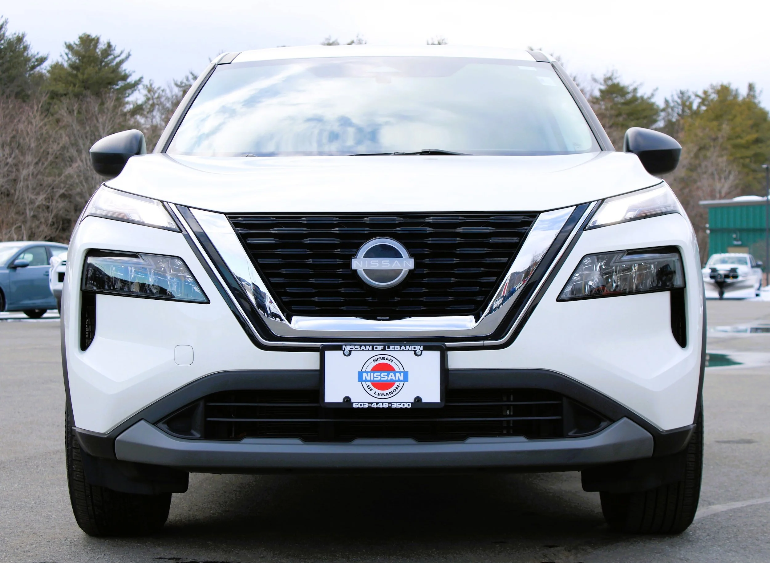 Used 2023 Glacier White Nissan S image 10