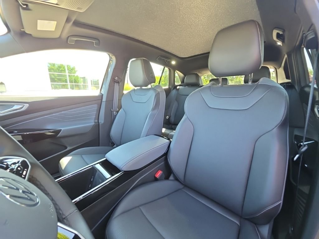 Certified Used 2023 Black Volkswagen Pro S image 12