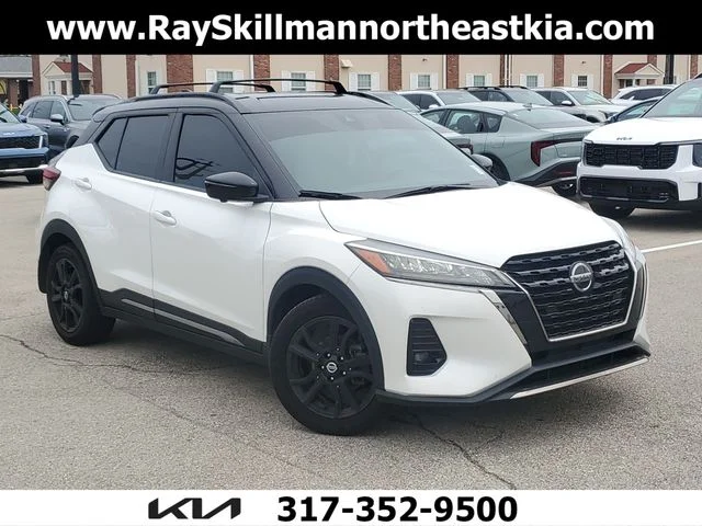 2021 Nissan Kicks SR