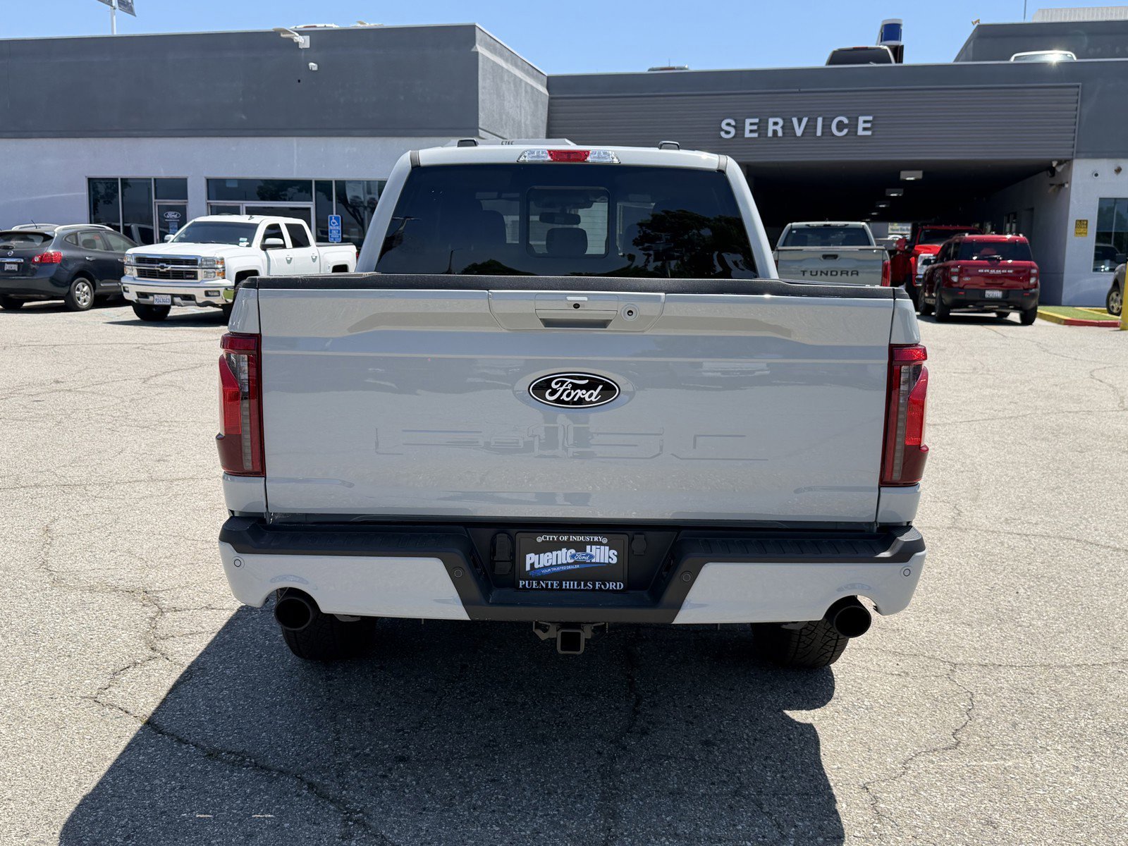 New 2026 Avalanche Ford XLT image 5