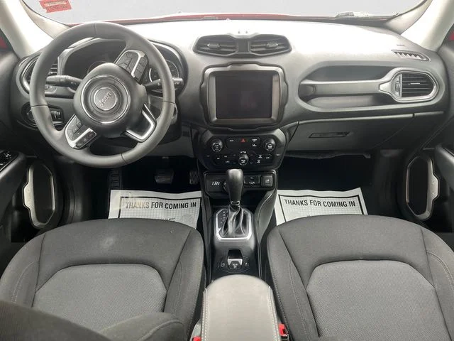 Used 2023 Red Jeep Latitude image 10