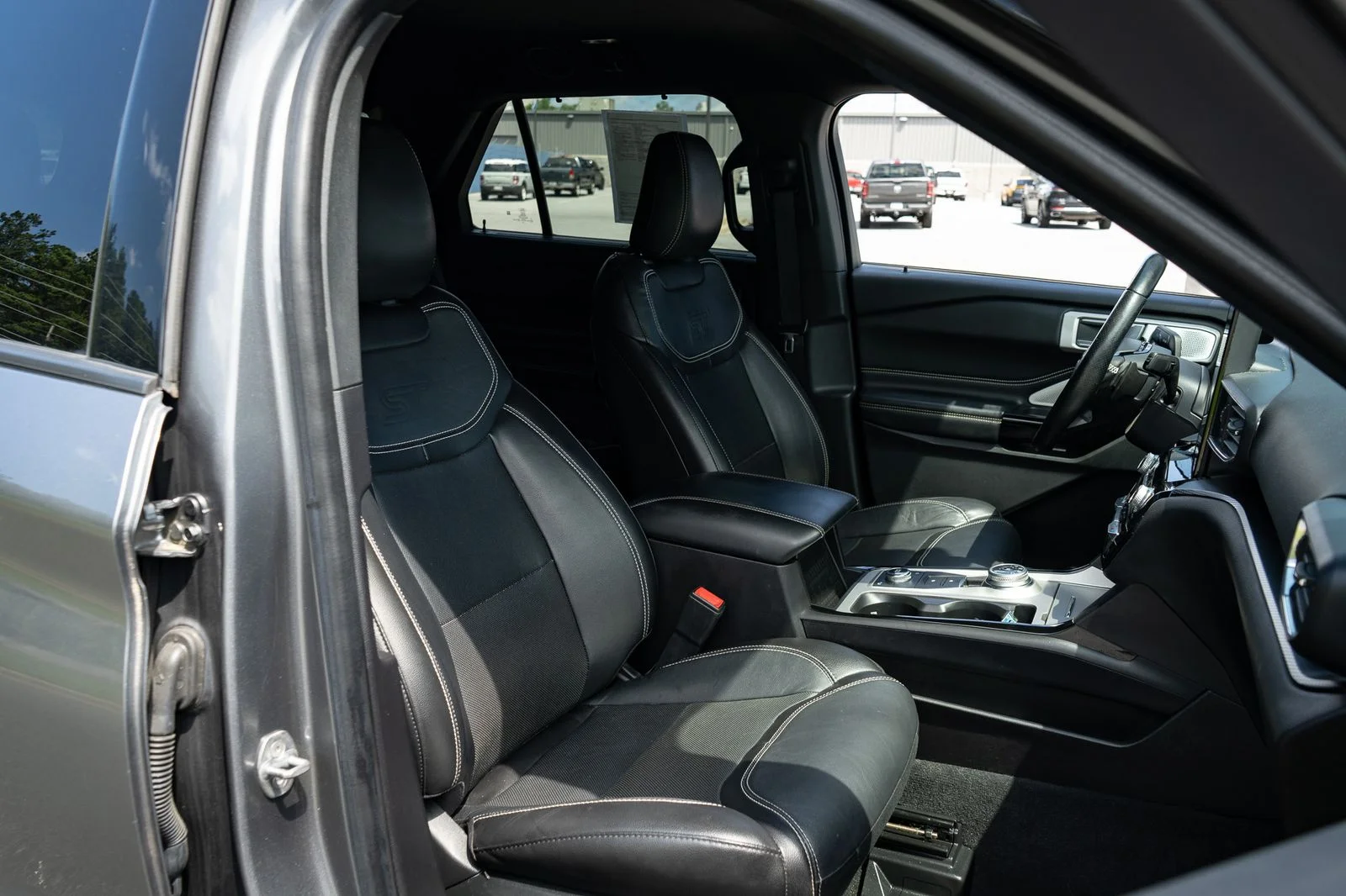 Used 2022 Gray Metallic Ford ST image 23