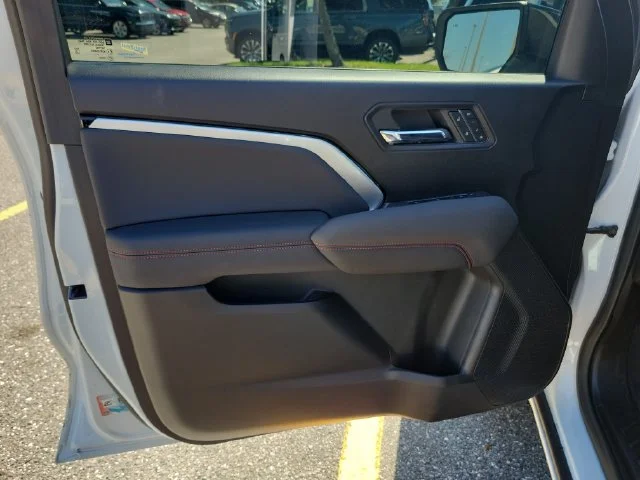 2023 Chevrolet Colorado Z71 - Photo 22