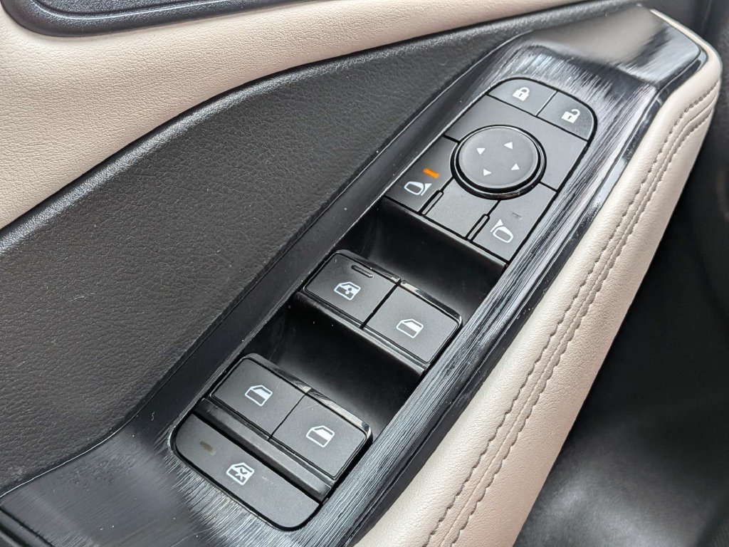 Used 2025 Black Nissan SV image 35