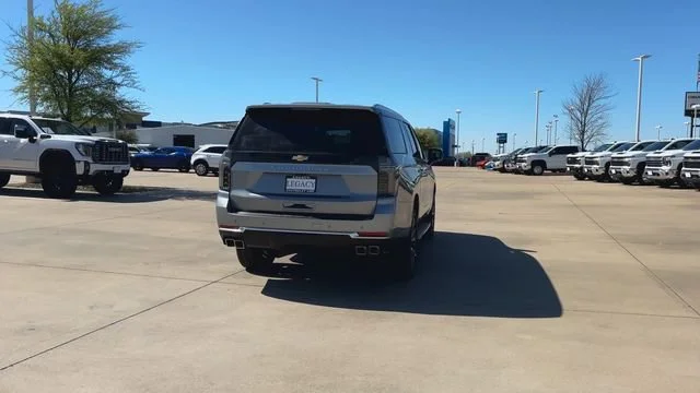 2026 Chevrolet Suburban High Country - Photo 8