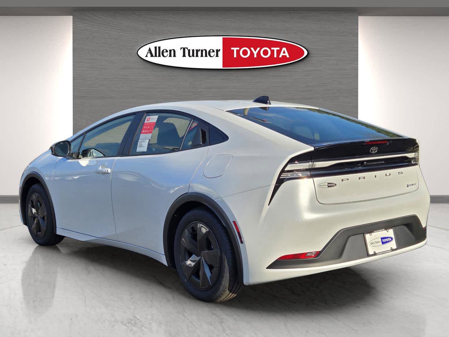 New 2026 Wind Chill Pearl Toyota SE image 8