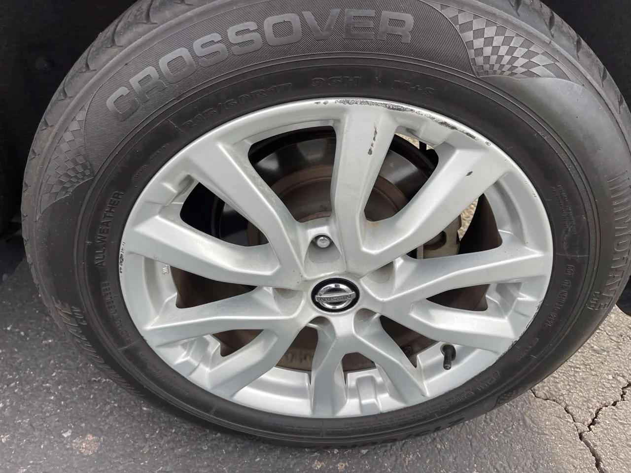 Used 2021 Pearl White Tricoat Nissan SV image 7
