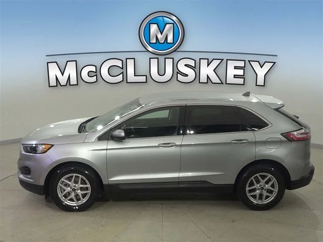 Used 2024 Silver Ford SEL image 32