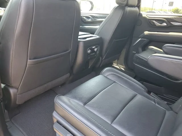 Used 2023 Onyx Black GMC Denali image 22