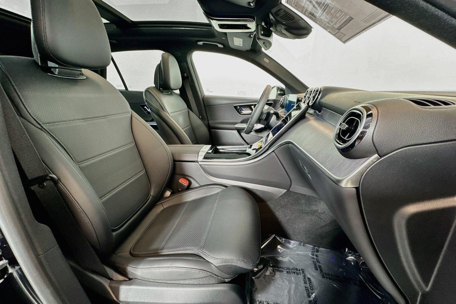 New 2026 Black Mercedes-Benz GLC 300 image 26