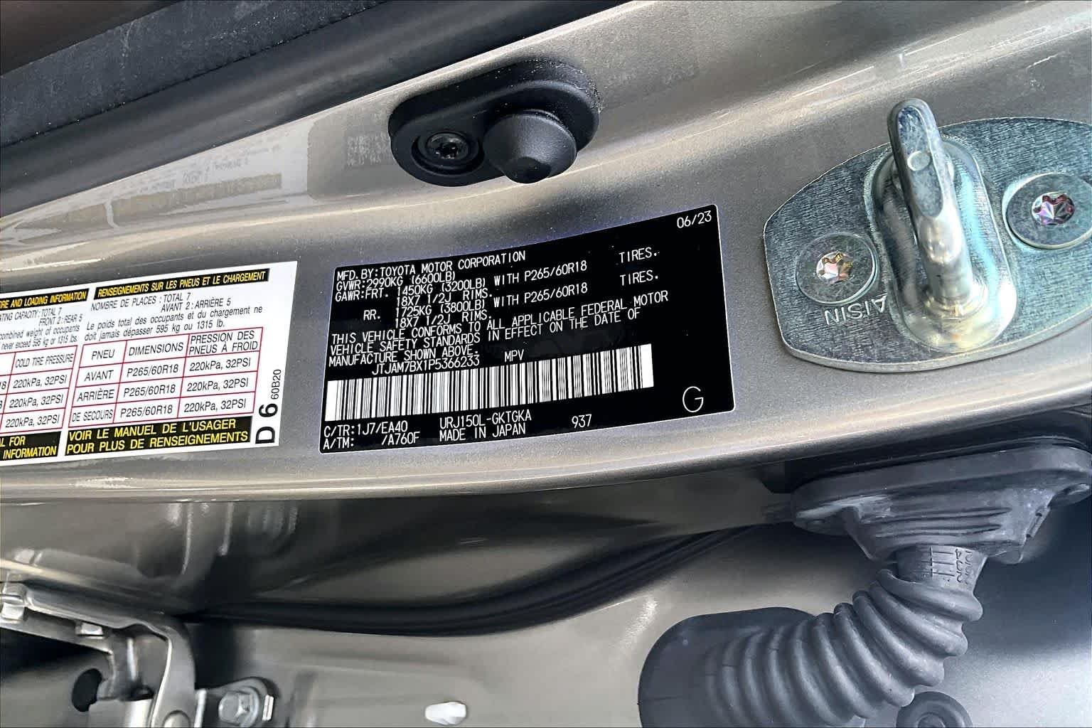 Certified Used 2023 Atomic Silver Lexus Premium image 37
