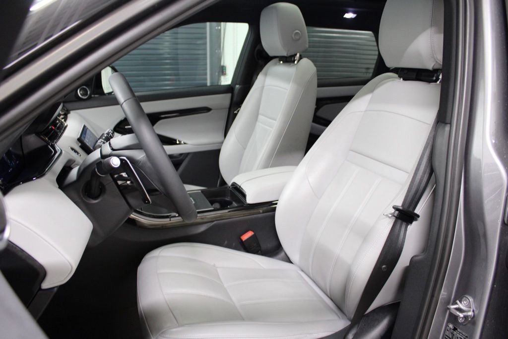 Used 2026 Gray Land Rover S image 39