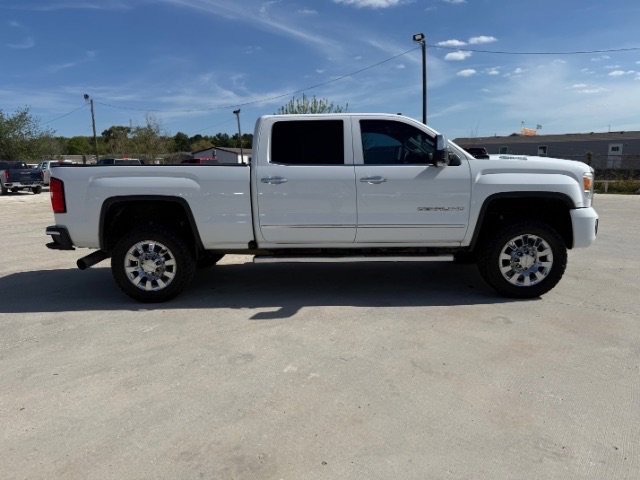 Used 2016 Summit White GMC Denali image 6
