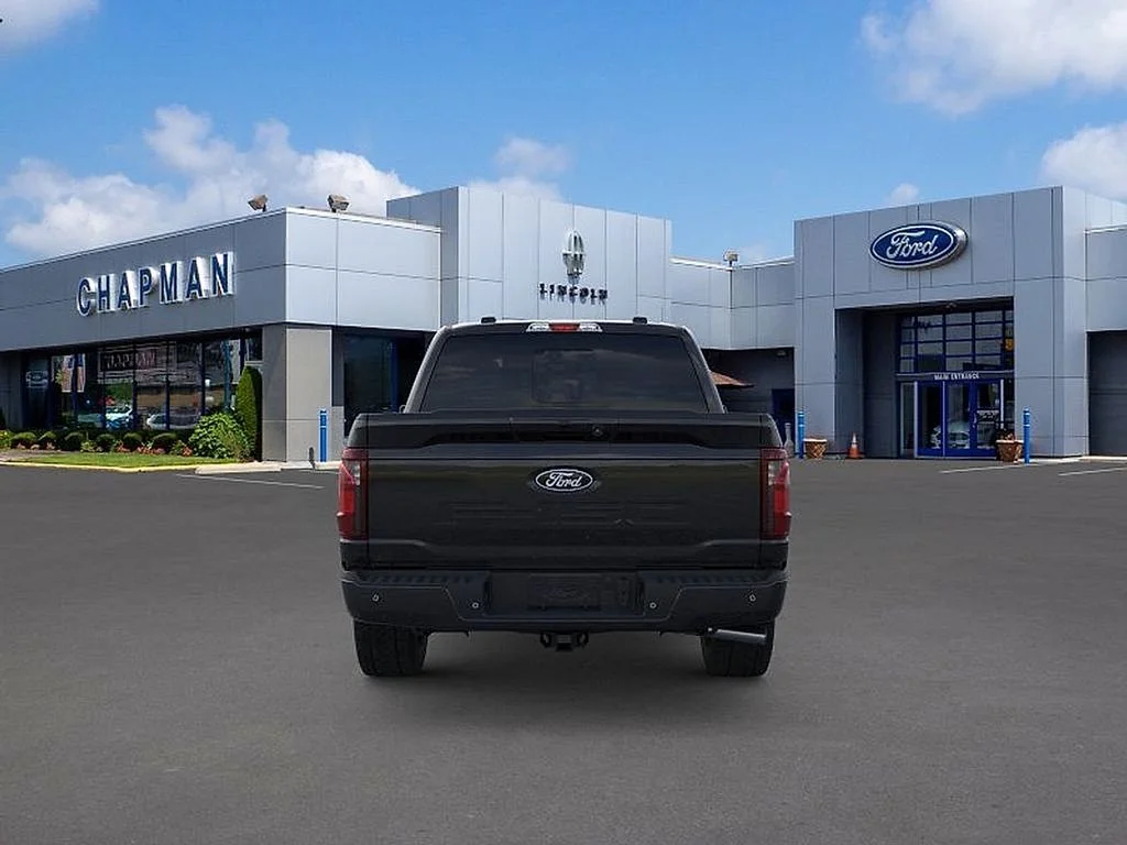 New 2026 Black Ford XLT image 5