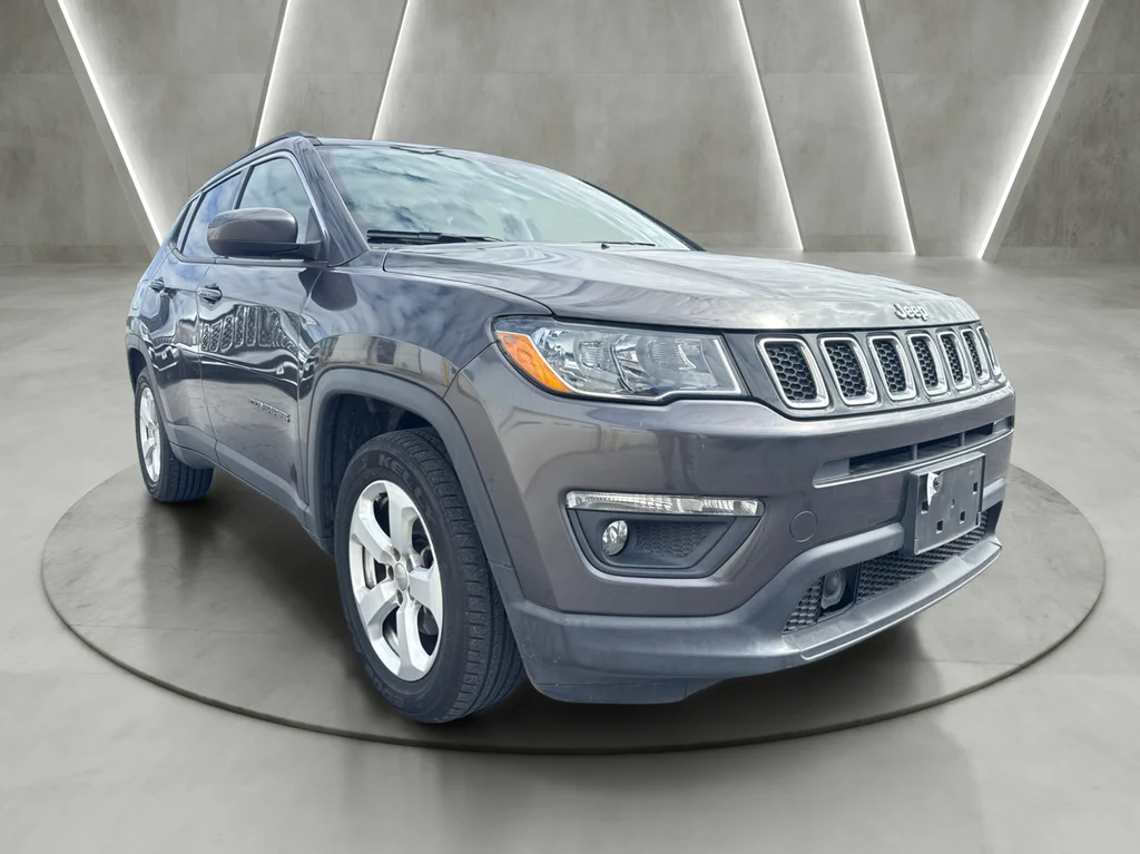 Used 2020 Gray Jeep Latitude image 1