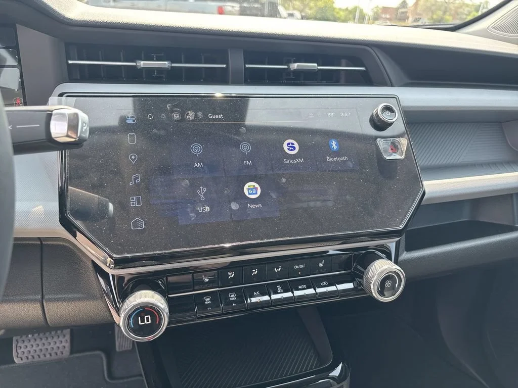 New 2027 Mosaic Black Metallic Chevrolet LT image 13