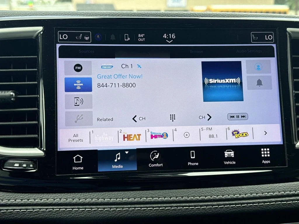 Used 2023 Silver Chrysler Touring L image 47