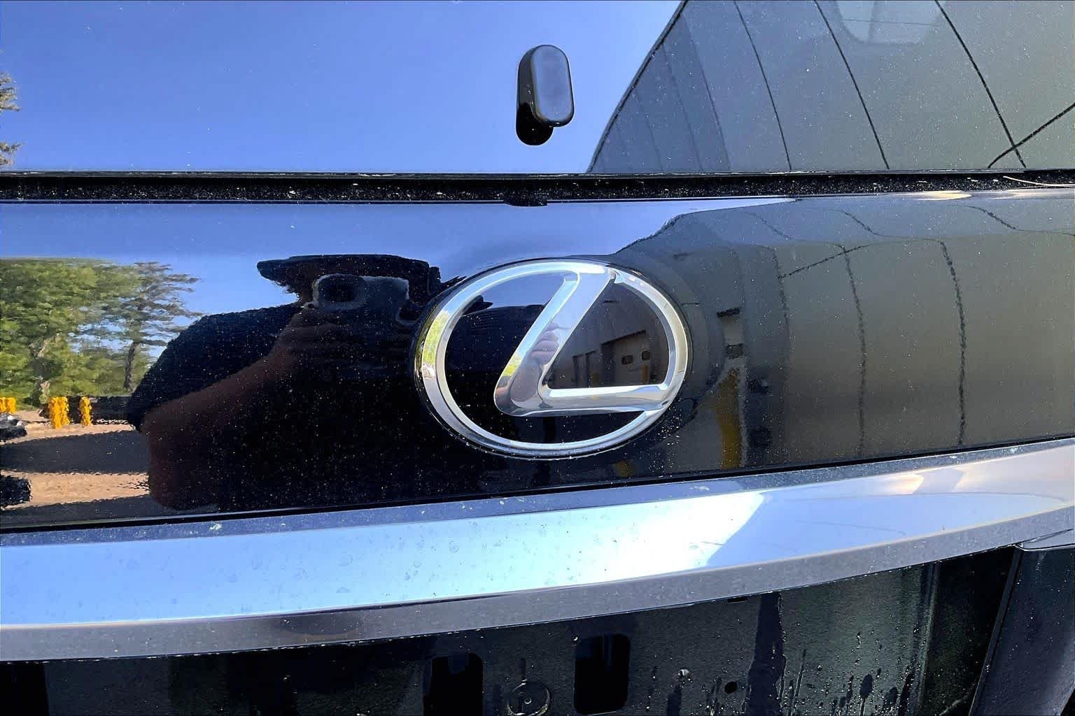 2023 Lexus GX PREMIUM - Photo 10