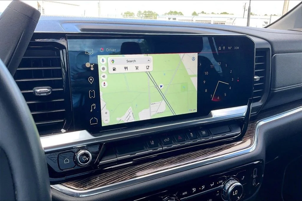 Used 2024 Summit White GMC SLE image 24