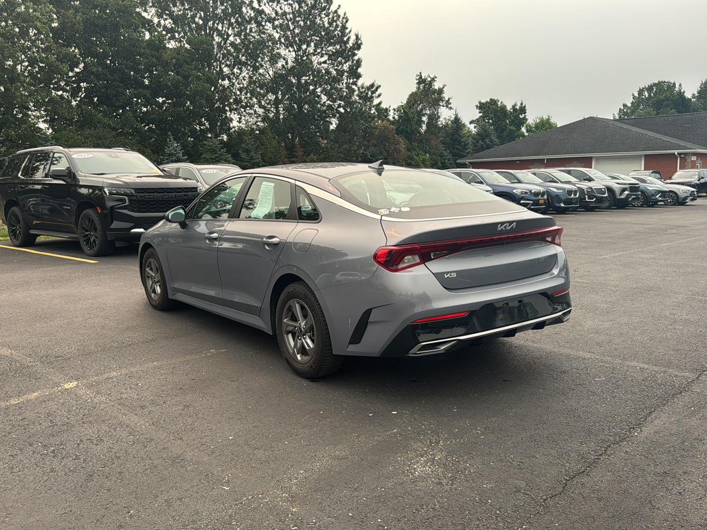 Used 2023 Everlasting Silver Kia LXS image 6