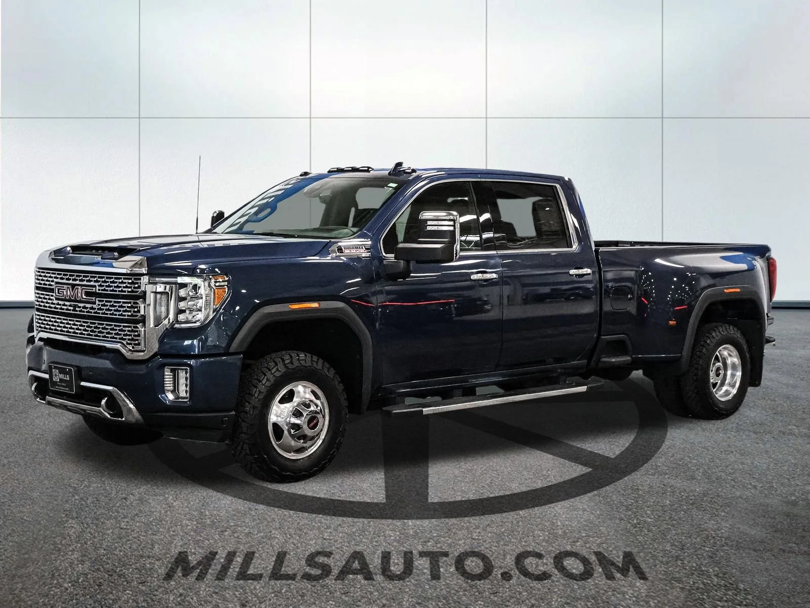 Used 2020 GMC Sierra 3500 Denali HD Denali with VIN 1GT49WEY5LF292190 for sale in Baxter, Minnesota