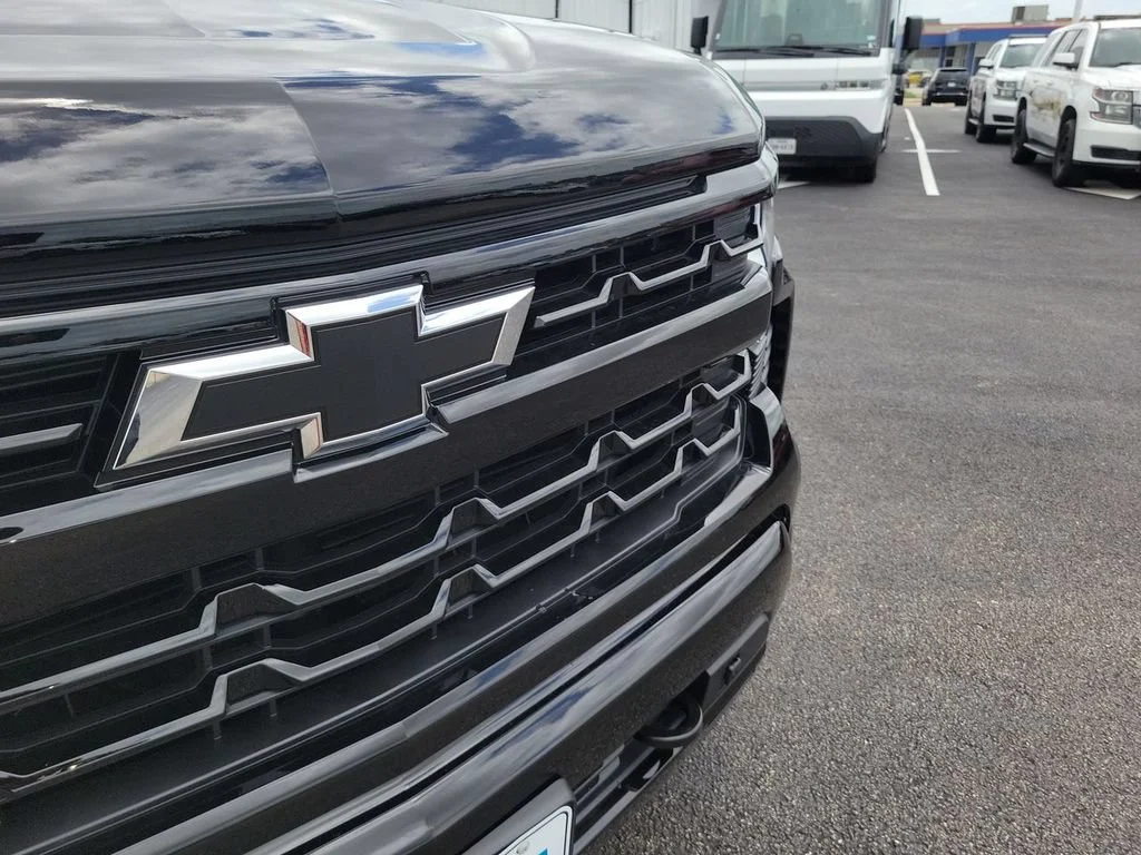 New 2026 Black Chevrolet RST image 32