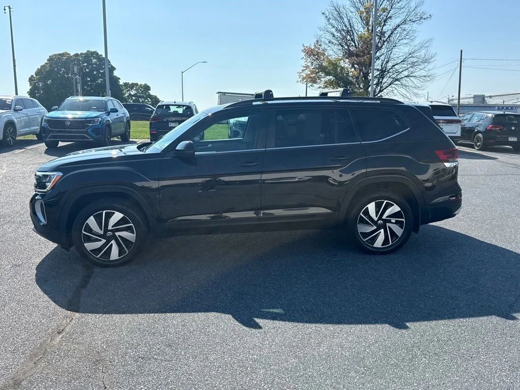 Certified Used 2024 Deep Black Pearl Volkswagen 2.0T SE w/Technology image 7