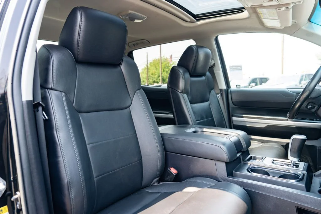 Used 2016 Midnight Black Metallic Toyota Limited image 29