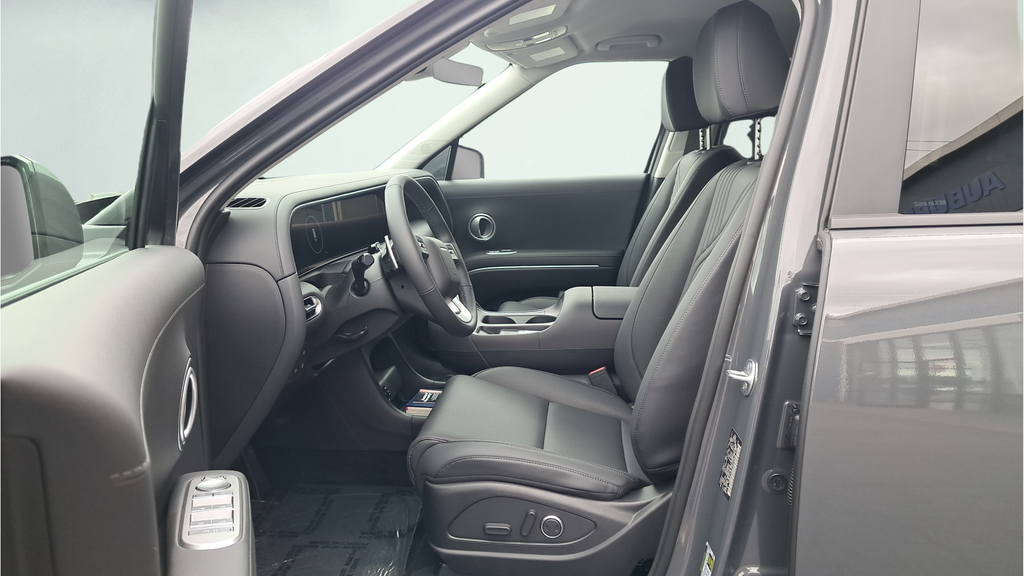 New 2026 Gray Hyundai SEL 8P image 10