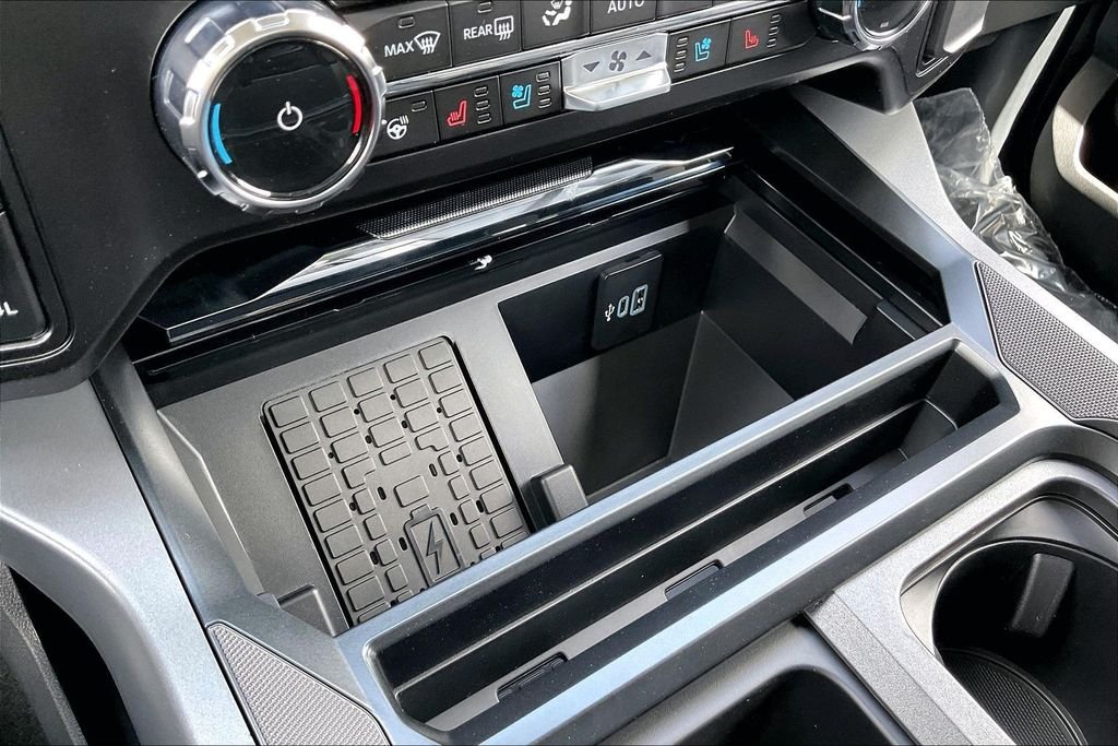 New 2026 Ford Super Duty F-250 Lariat 4D Crew Cab