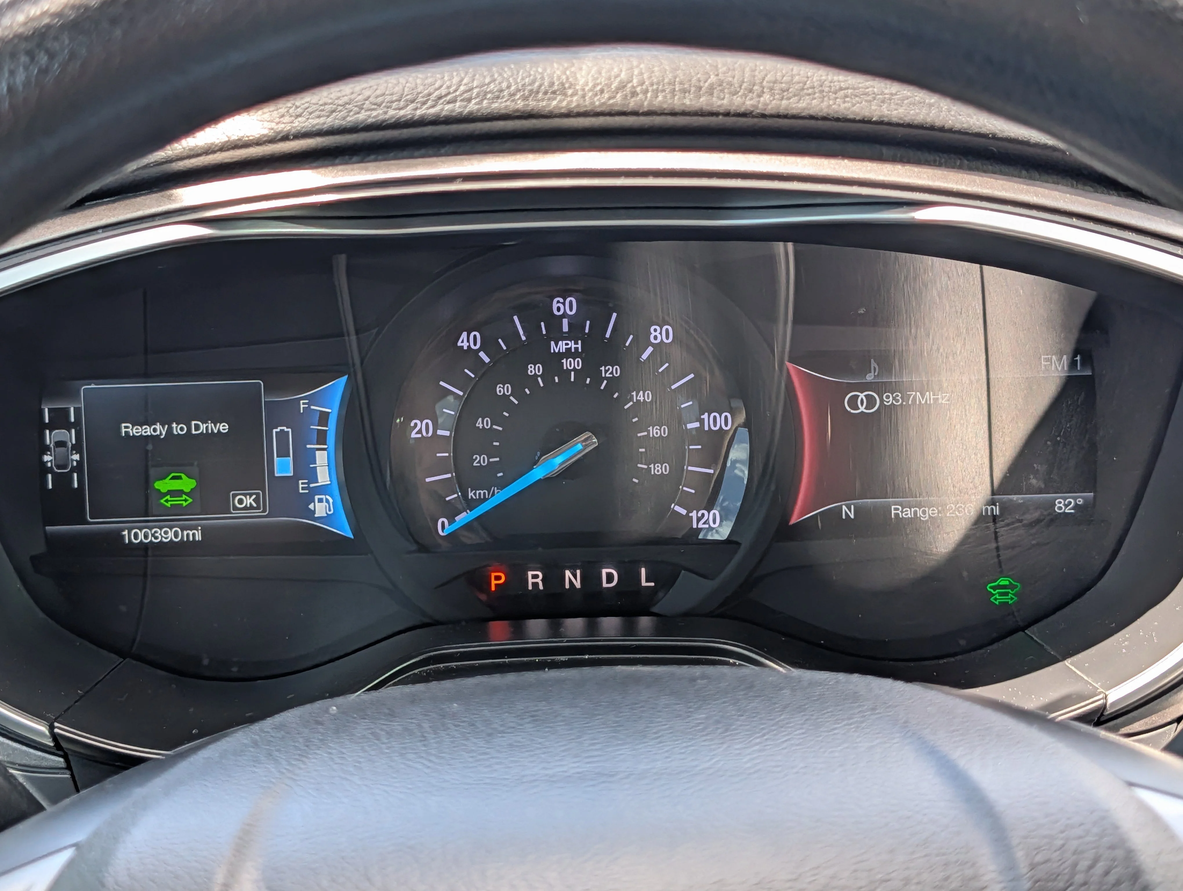 Used 2019 Magnetic Metallic Ford SE image 21