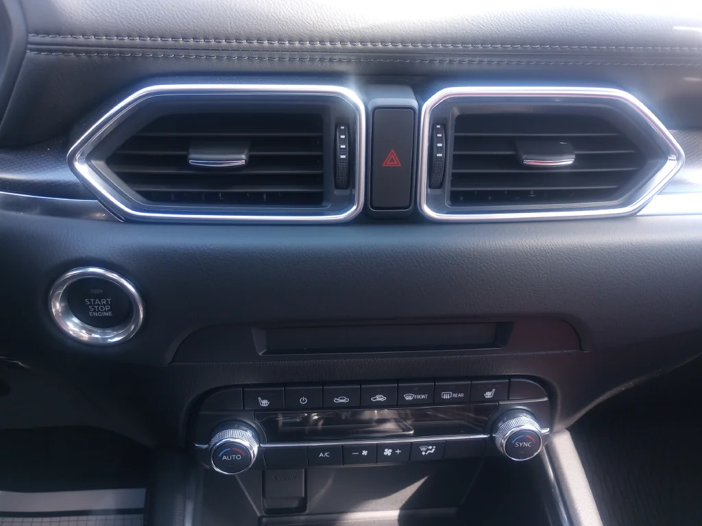 Used 2024 Gray Mazda 2.5 S Carbon Edition image 33