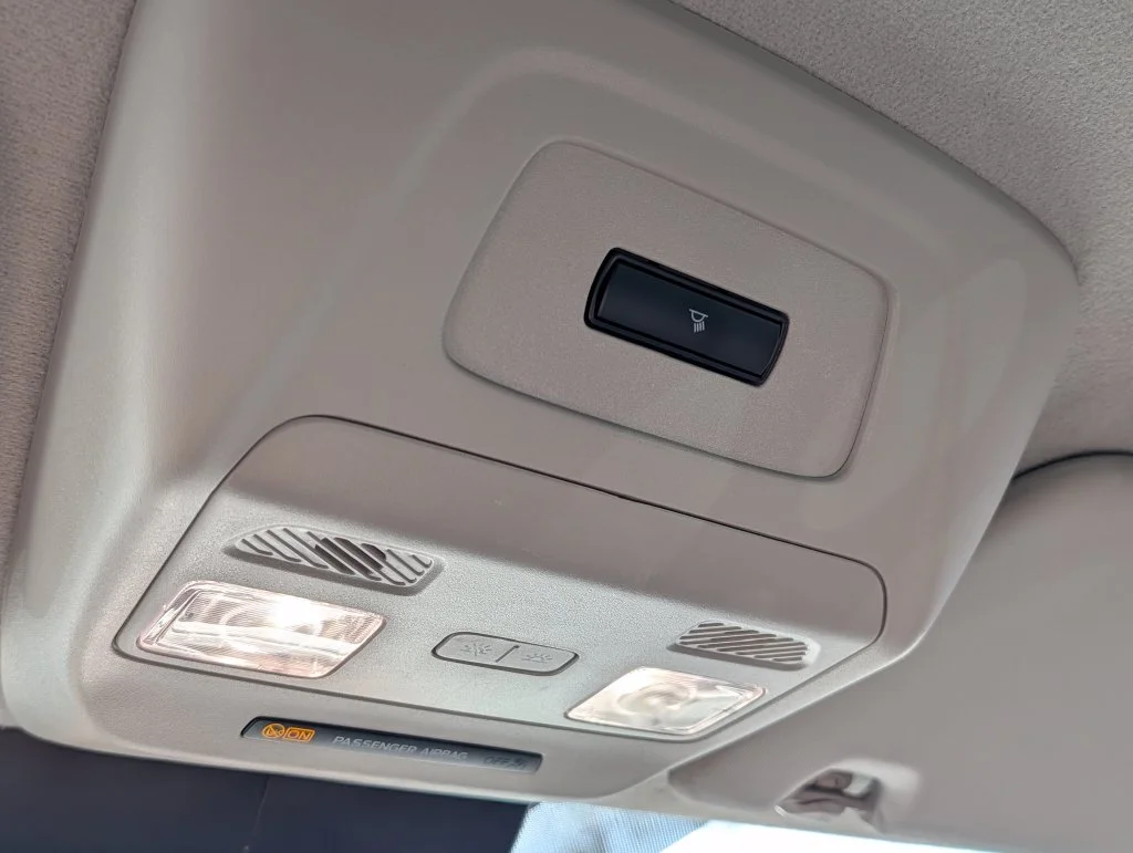Used 2025 White Ford Base image 25