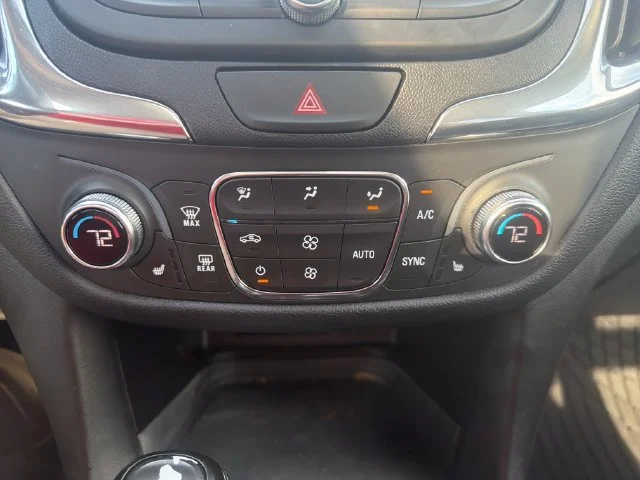 Used 2019 SUMMIT WHITE Chevrolet LT image 23