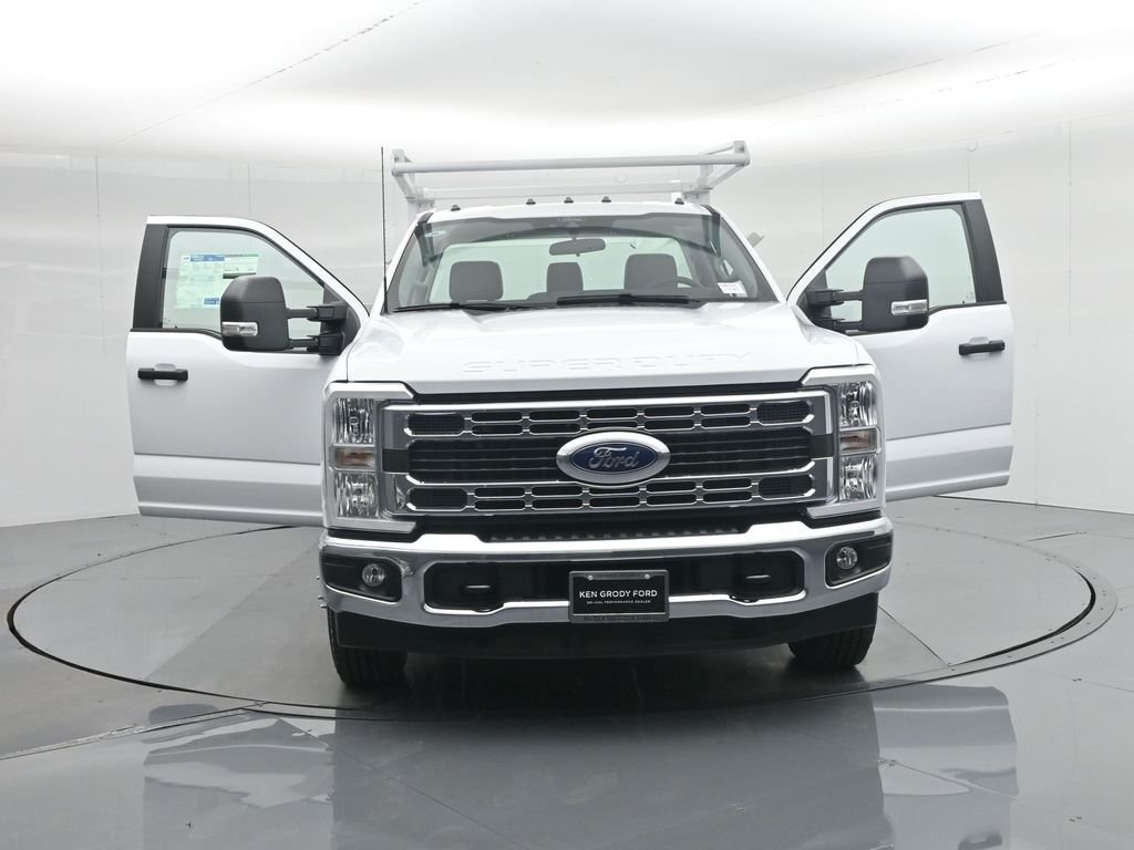 New 2026 Oxford White Ford XL image 31